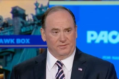 Міністр ВМС США раптово пішов у відставку