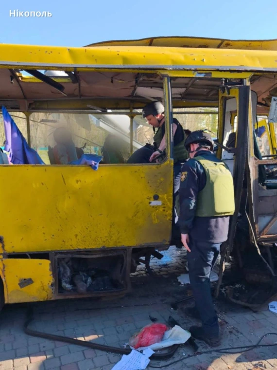 Росіяни вдарили по пасажирському автобусу - багато жертвОновлено18